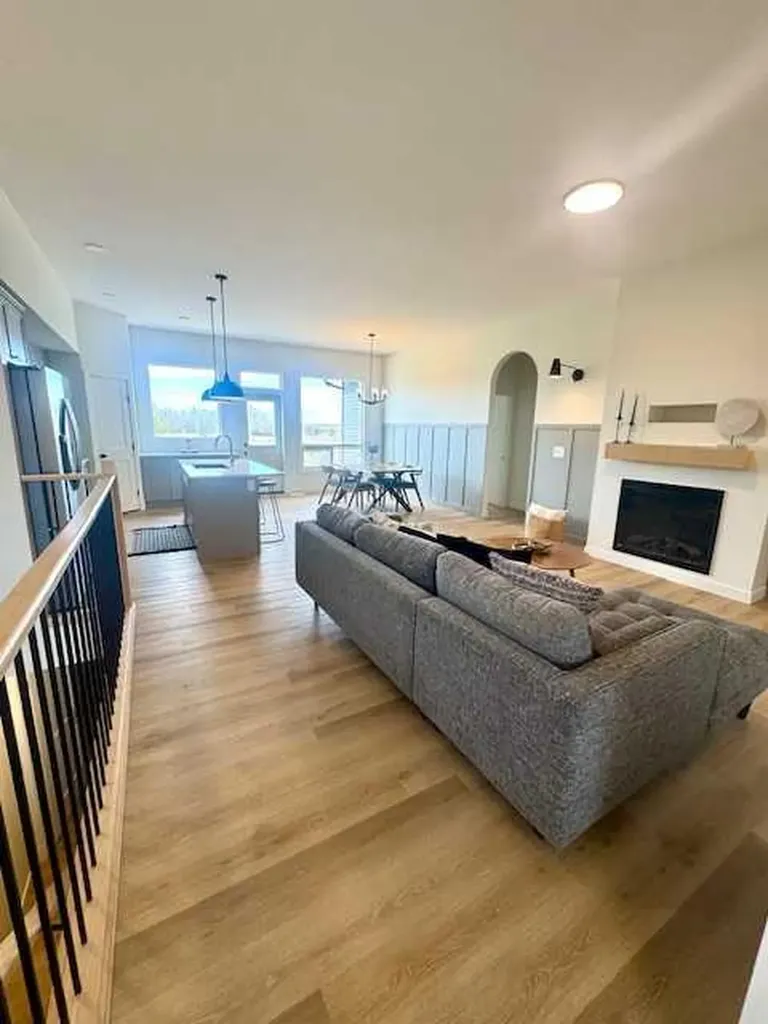 11850 84 Avenue Grande Prairie AB T8W 0M4