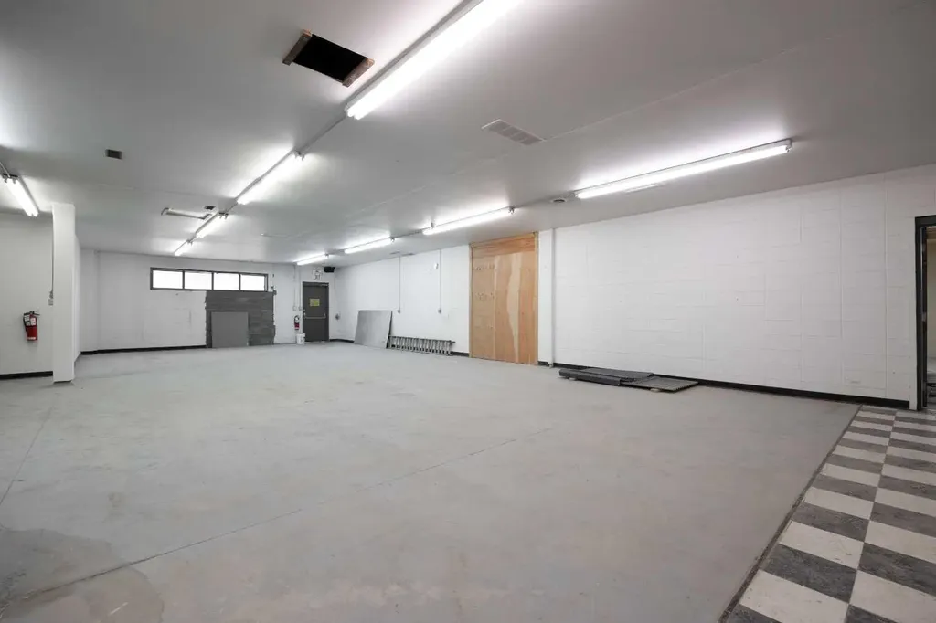 9401 Franklin Avenue Fort Mcmurray AB T9H 3Z7