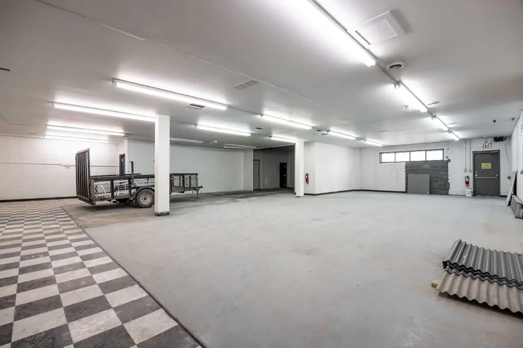 9401 Franklin Avenue Fort Mcmurray AB T9H 3Z7