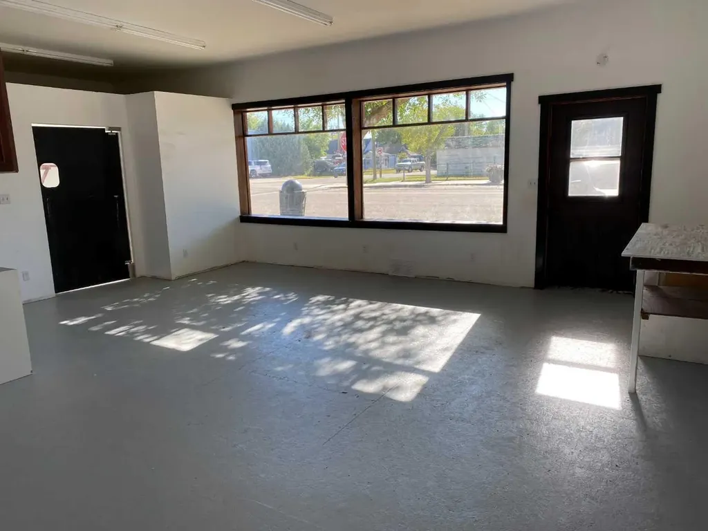 165 Centre Street Tilley AB T0J 3K0