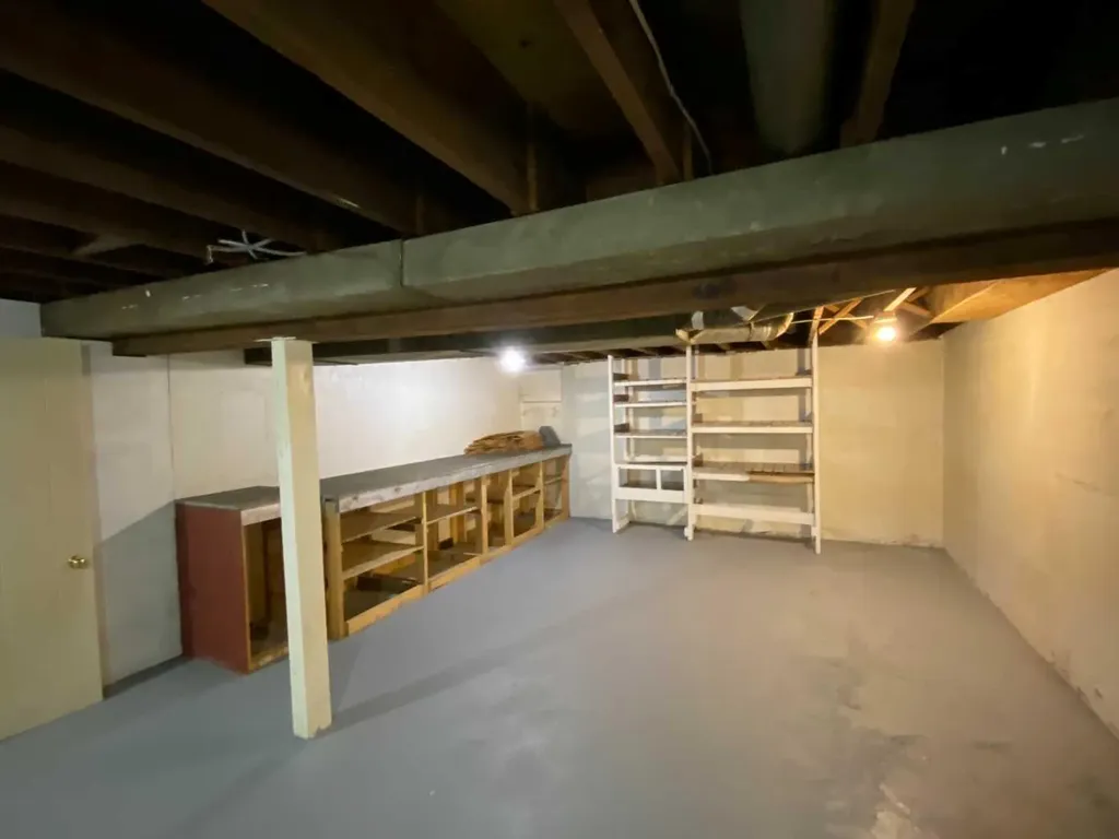 165 Centre Street Tilley AB T0J 3K0