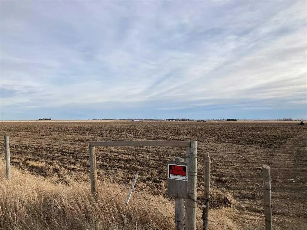 NE-33-6-20-4 Warner County Raymond AB T0K 2S0