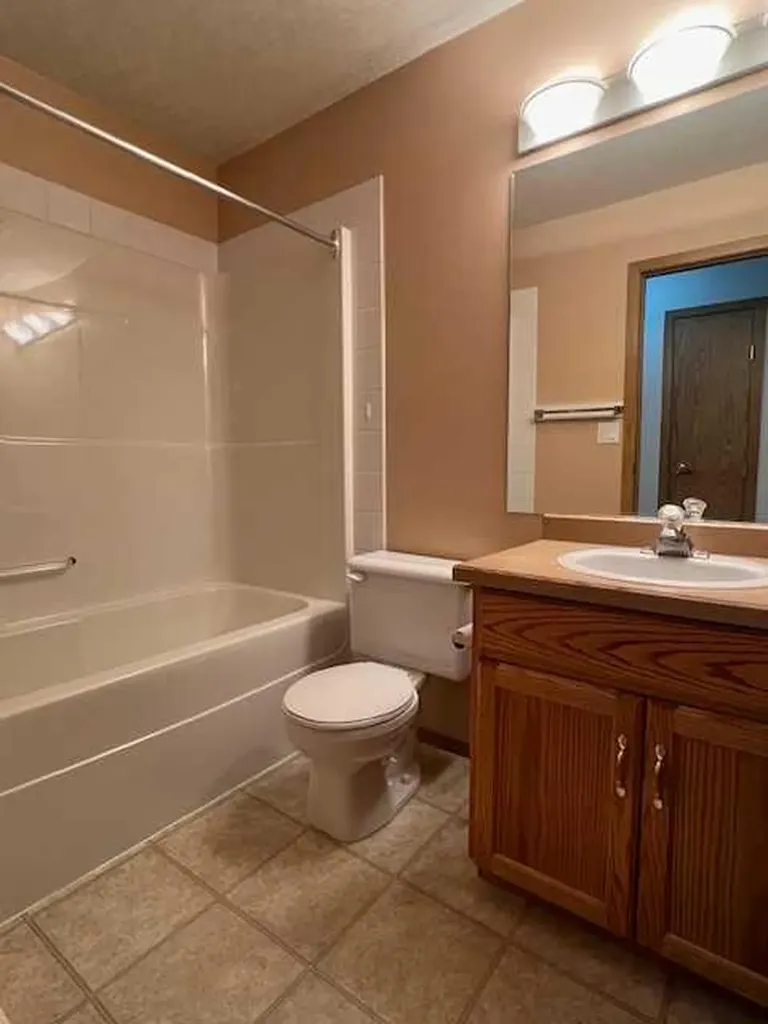 7a/7b Pembina Rainbow Lake AB T0H 2N0