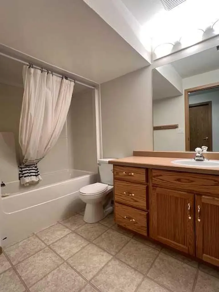 7a/7b Pembina Rainbow Lake AB T0H 2N0