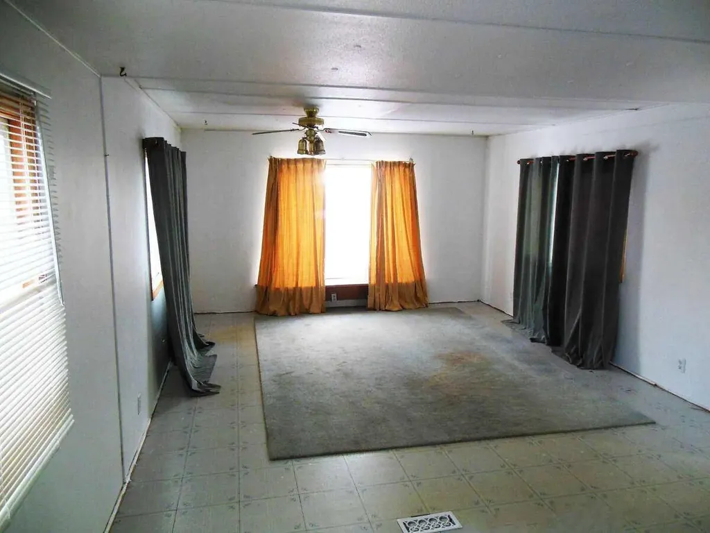 309 1st Avenue Bassano AB T0J 0B0