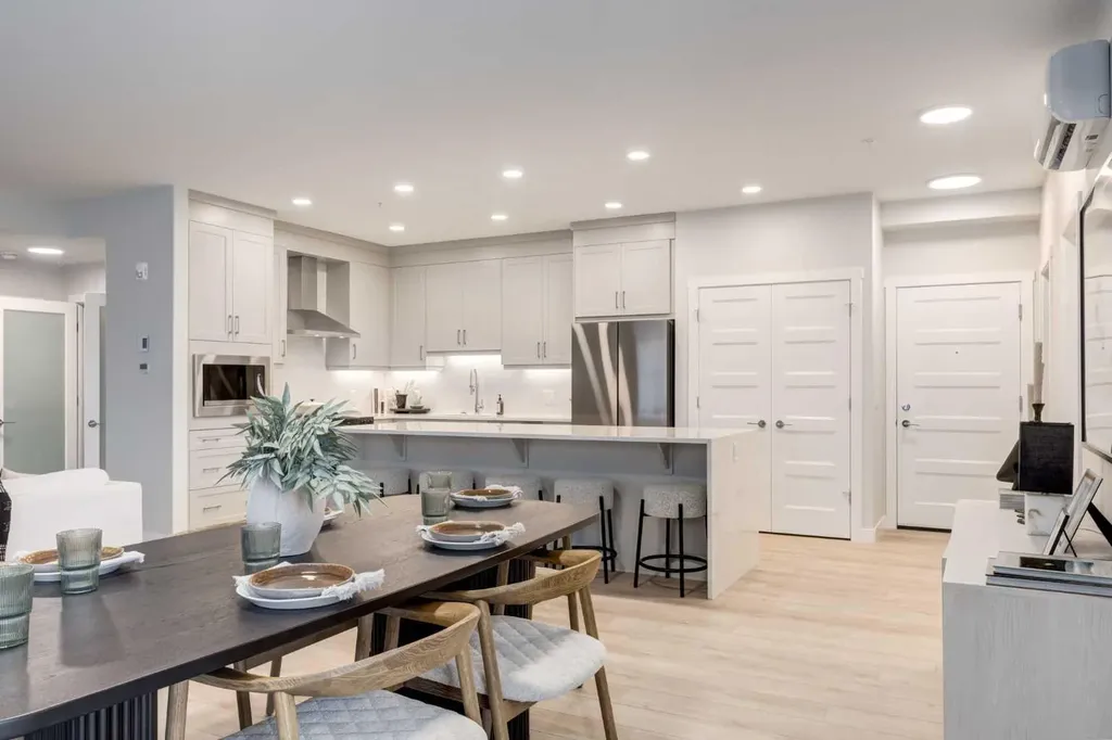 175 Wolf Hollow Crescent SE Calgary AB X0X 0X0