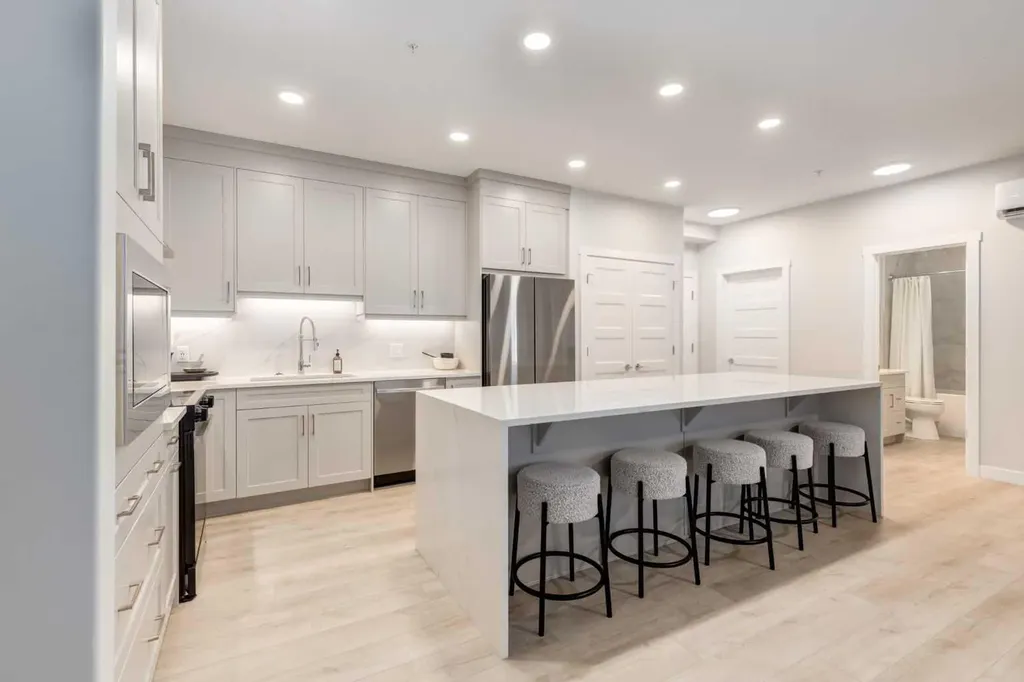 175 Wolf Hollow Crescent SE Calgary AB X0X 0X0