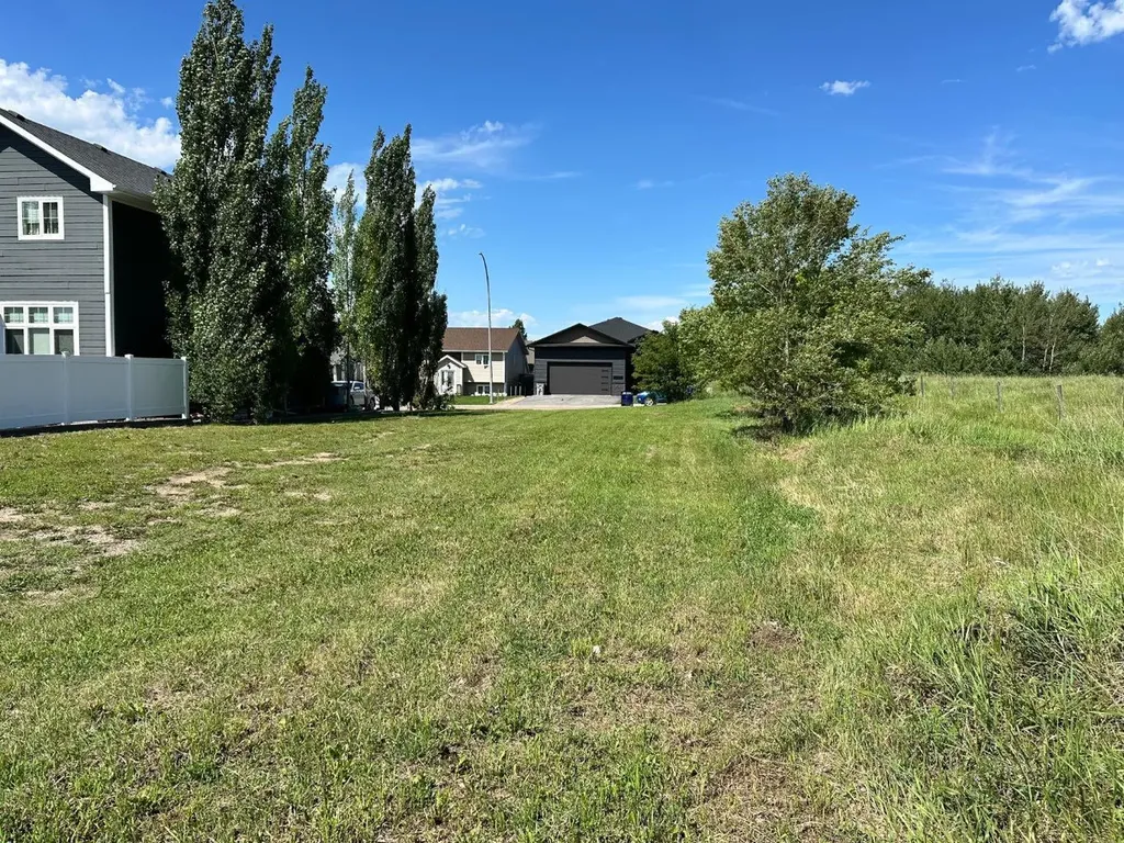 1129 17 Street Wainwright AB T9W 1E5
