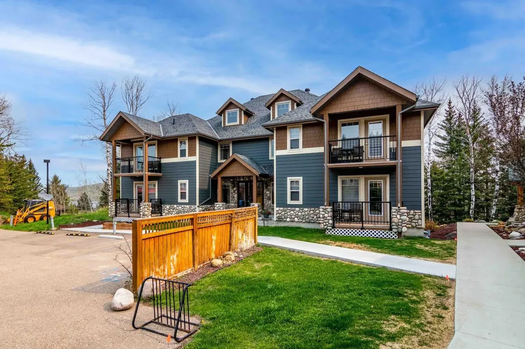 401 4 Street Rural Cypress County AB T0J 1C0