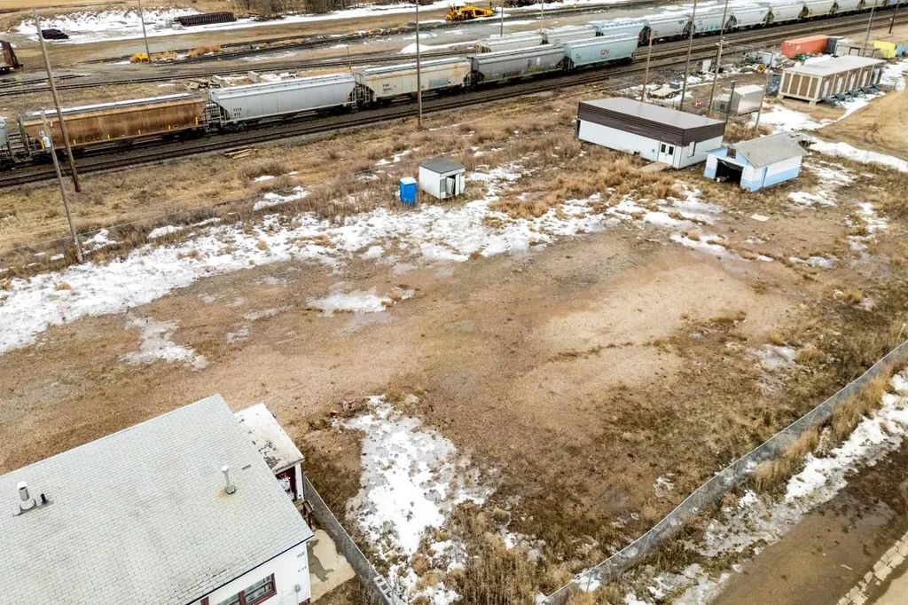 1101 1 Avenue Wainwright AB T9W 1G9