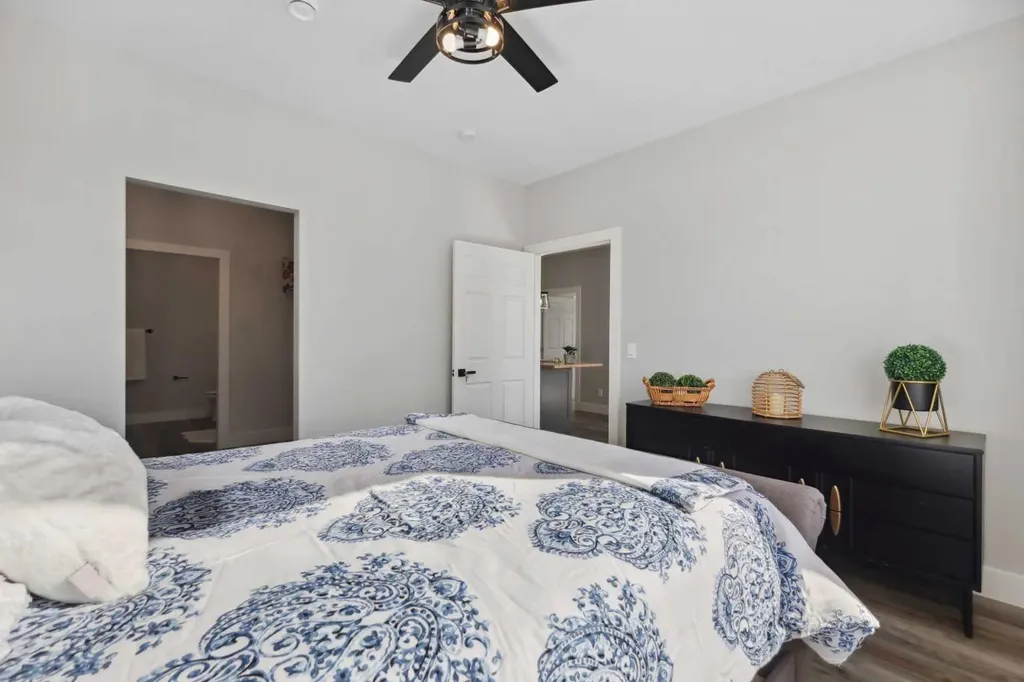 610 4 Avenue SW Sundre AB T0M 1X0