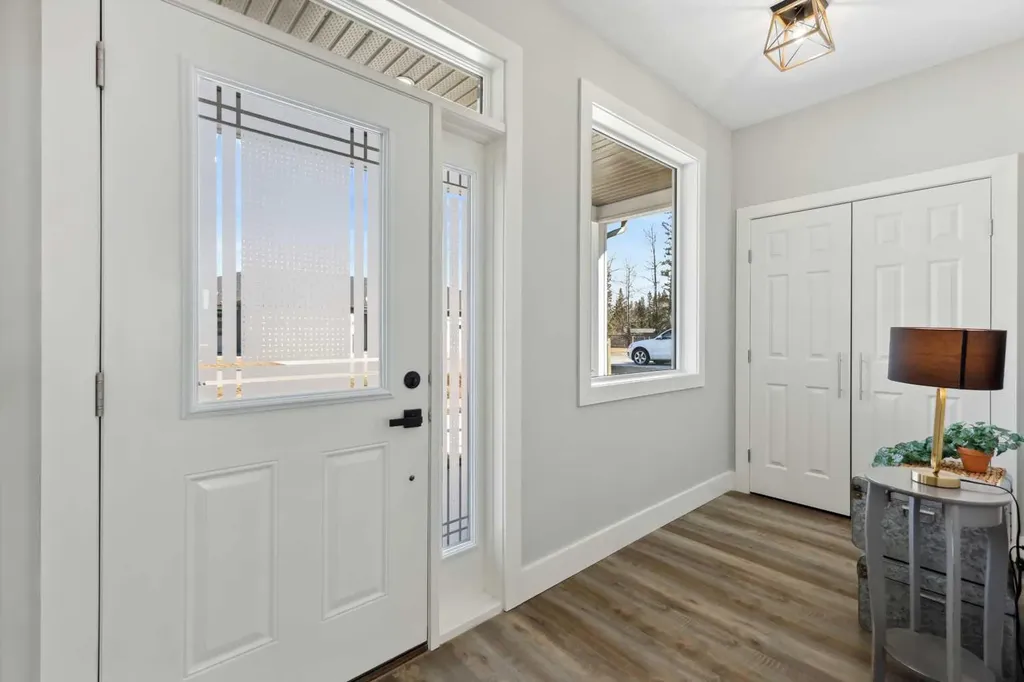 610 4 Avenue SW Sundre AB T0M 1X0