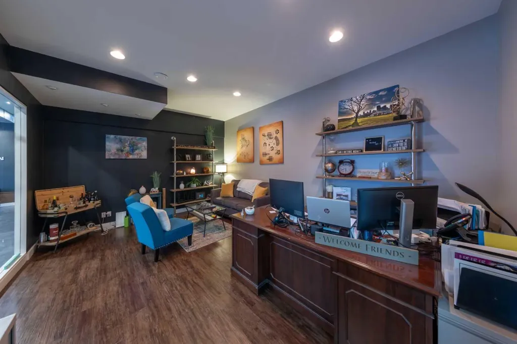 4809 50 Avenue Lloydminster SK S9V 0P6
