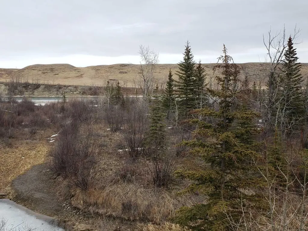 W:5 R:4 T:26 S:7 Q:se &NE,& NW Rural Rocky View County AB T0L1N0