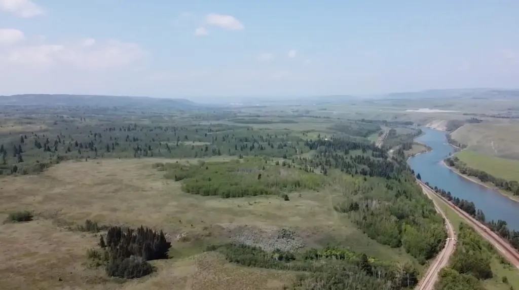 W:5 R:4 T:26 S:7 Q:se &NE,& NW Rural Rocky View County AB T0L1N0