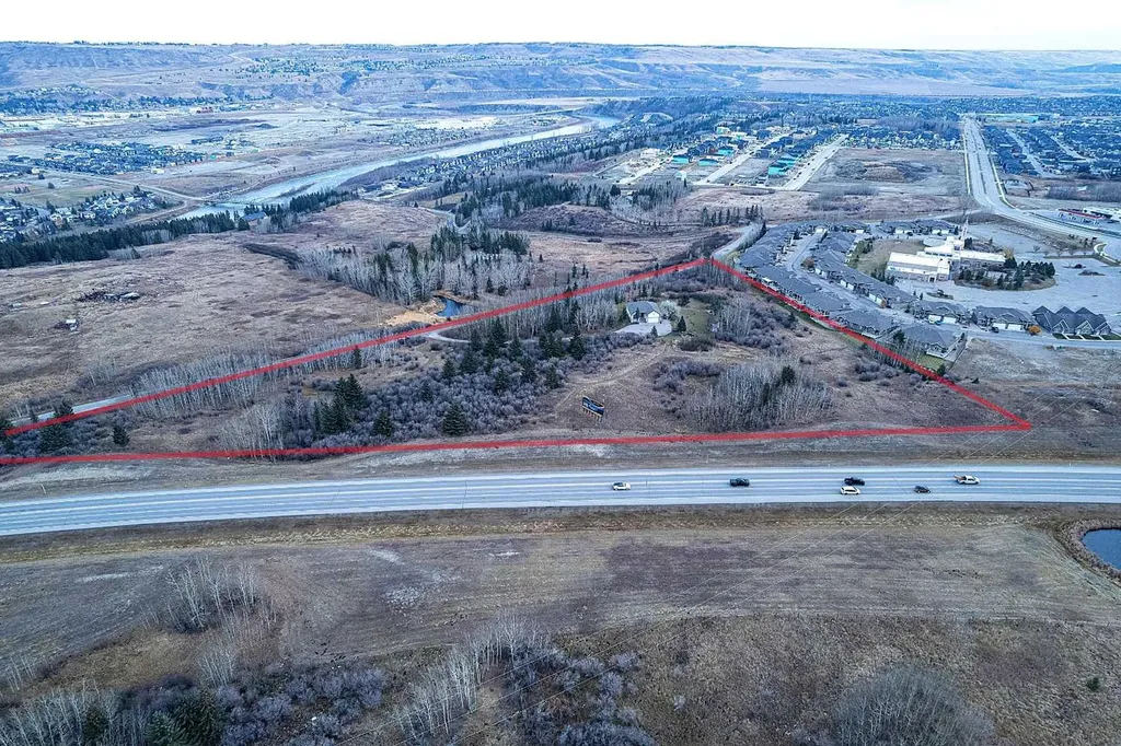 42085 River Heights Lane Cochrane AB T4C 2A4
