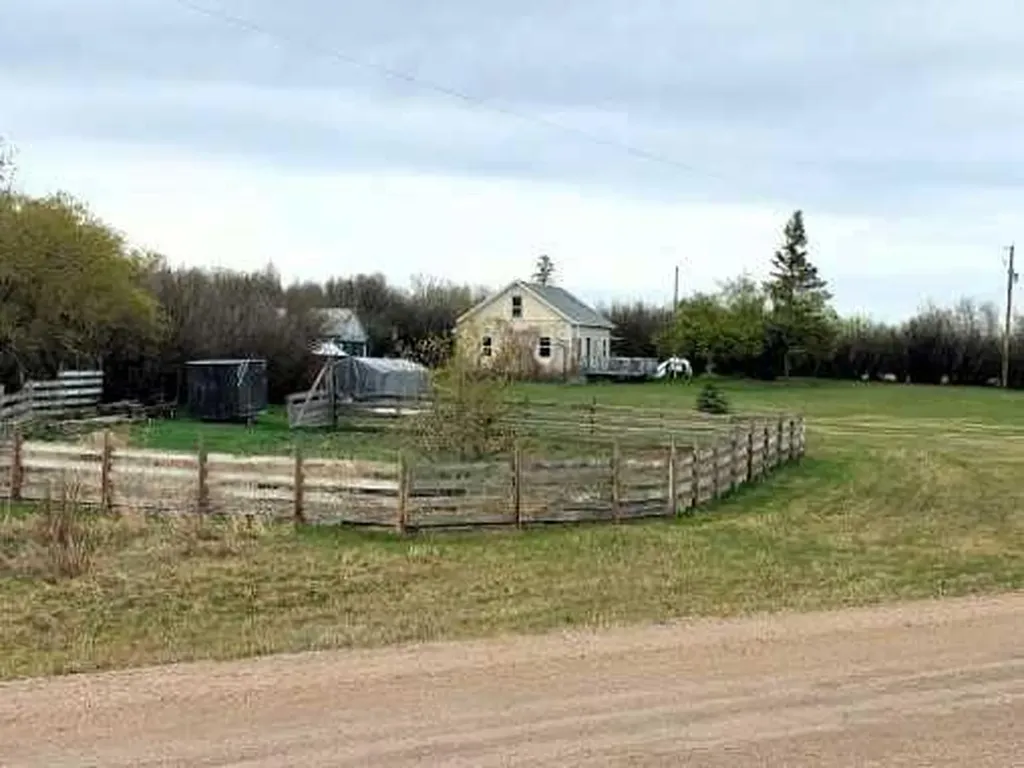 Point Se-28-51-25 W3rd Rural SK S0M 0T0