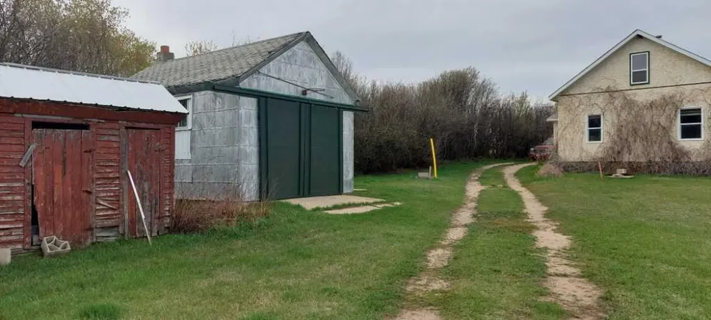 Point Se-28-51-25 W3rd Rural SK S0M 0T0