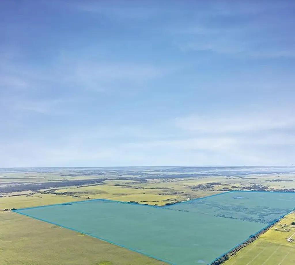 R3 T24 S6 W5 Rural Rocky View County AB T3Z2Y6