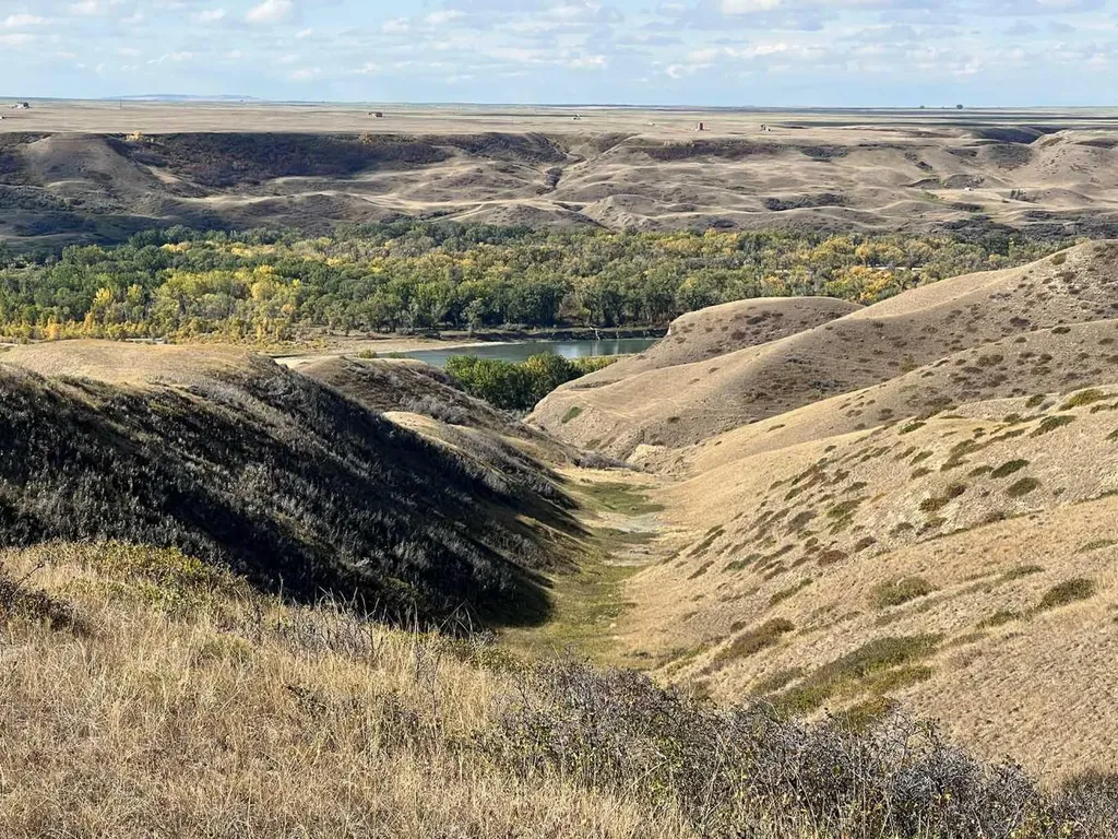 30 Edgemoor Way W Rural Lethbridge County AB T1J 5R6