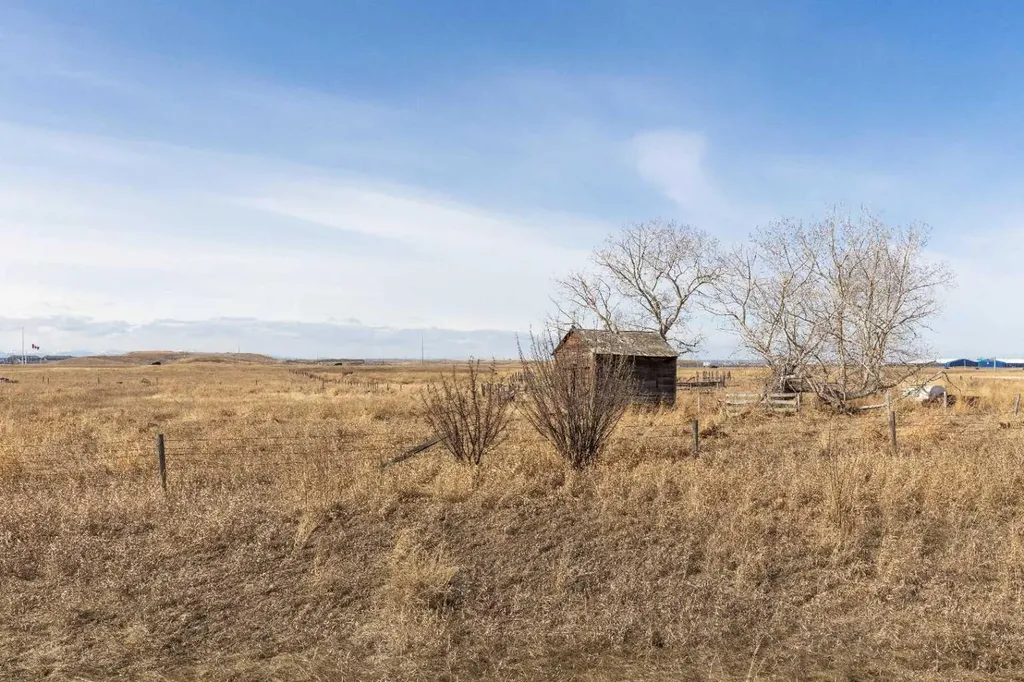 13515 84 Street SE Calgary AB T3S 0A6