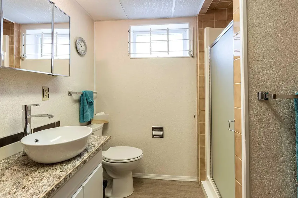 242 11th Street NE Medicine Hat AB T1A 5T2