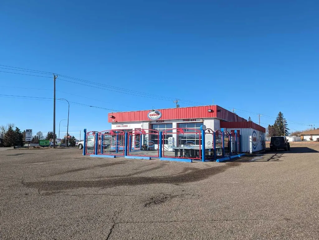710 Gershaw Drive SW Medicine Hat AB T1A 5C8