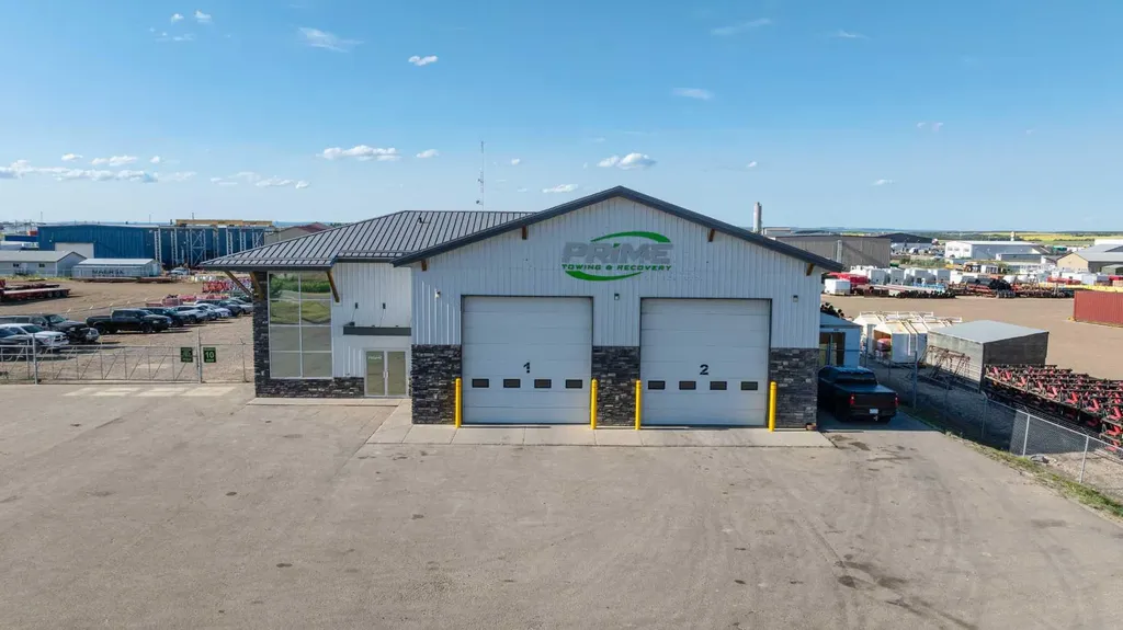 9020 150 Avenue Grande Prairie AB T8X 0E8