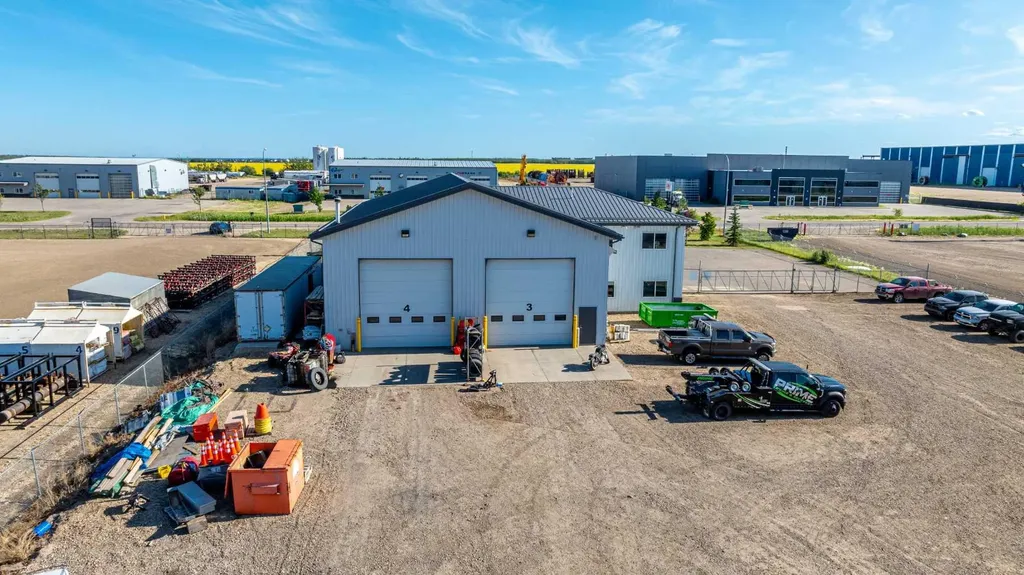 9020 150 Avenue Grande Prairie AB T8X 0E8