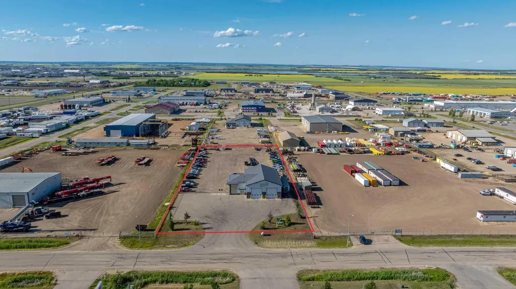 9020 150 Avenue Grande Prairie AB T8X 0E8