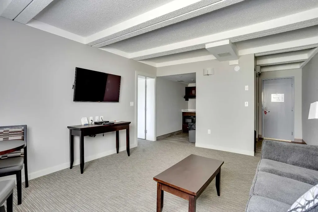 8538 Franklin Avenue Fort Mcmurray AB T9H 2J3