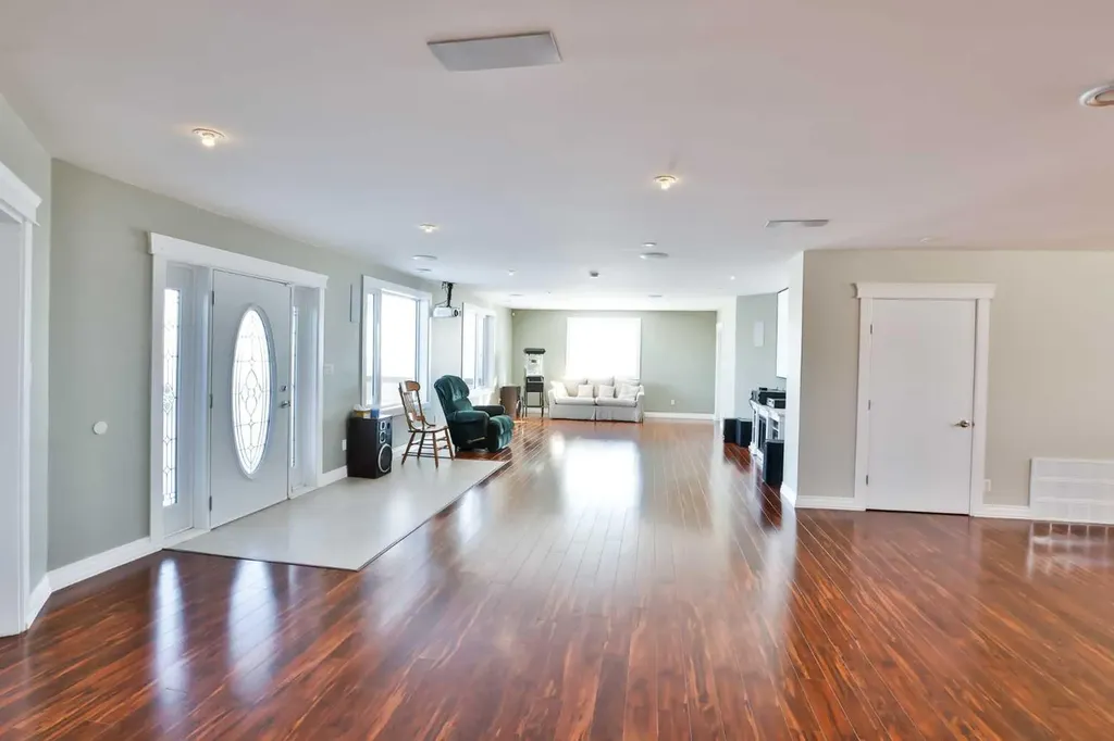 328 Railway Avenue Travers AB T0L 1G0