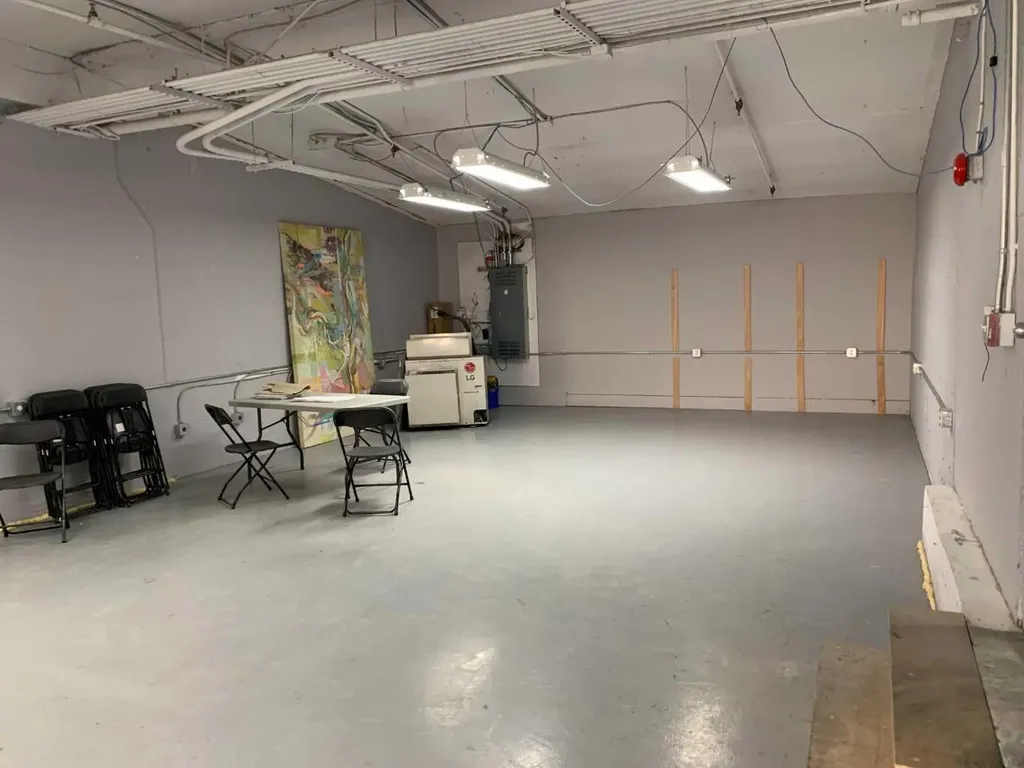 221 6 Avenue SE Calgary AB T2G 4Z9