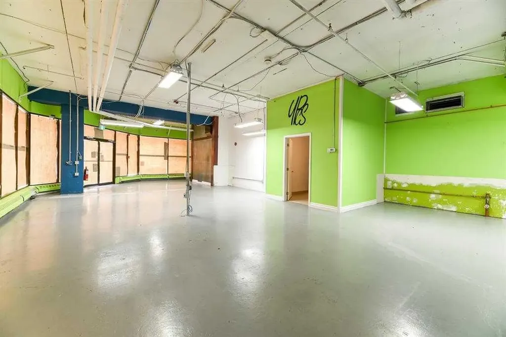 221 6 Avenue SE Calgary AB T2G 4Z9