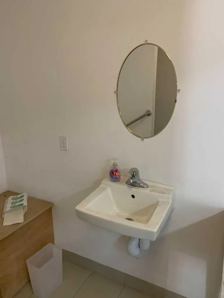 221 6 Avenue SE Calgary AB T2G 4Z9