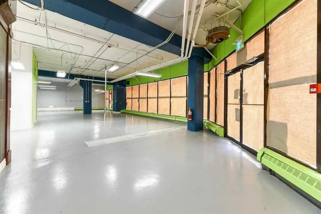 221 6 Avenue SE Calgary AB T2G 4Z9