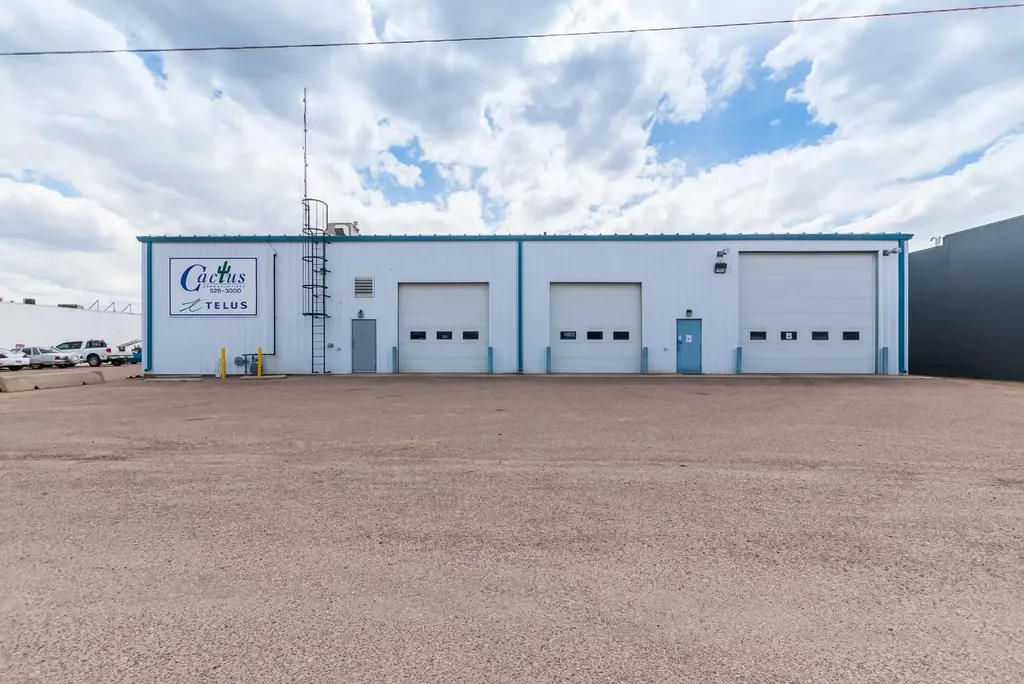 662 16 Street SW Medicine Hat AB T1A 4X1