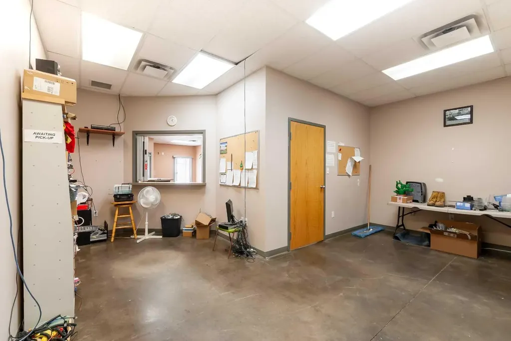 662 16 Street SW Medicine Hat AB T1A 4X1