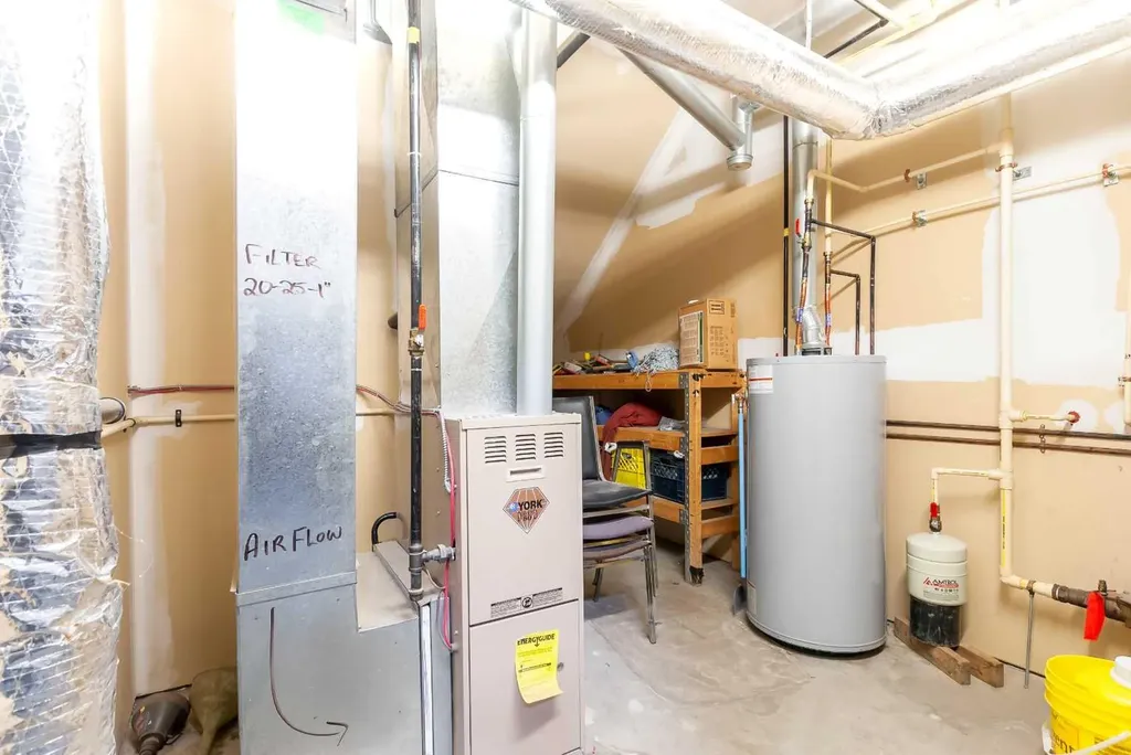 662 16 Street SW Medicine Hat AB T1A 4X1