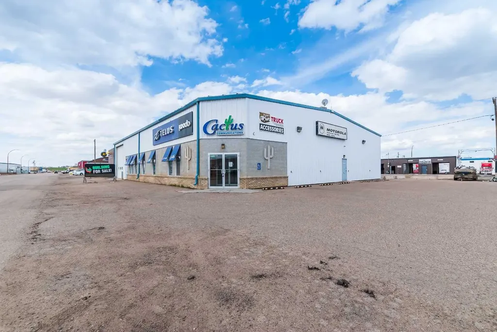 662 16 Street SW Medicine Hat AB T1A 4X1