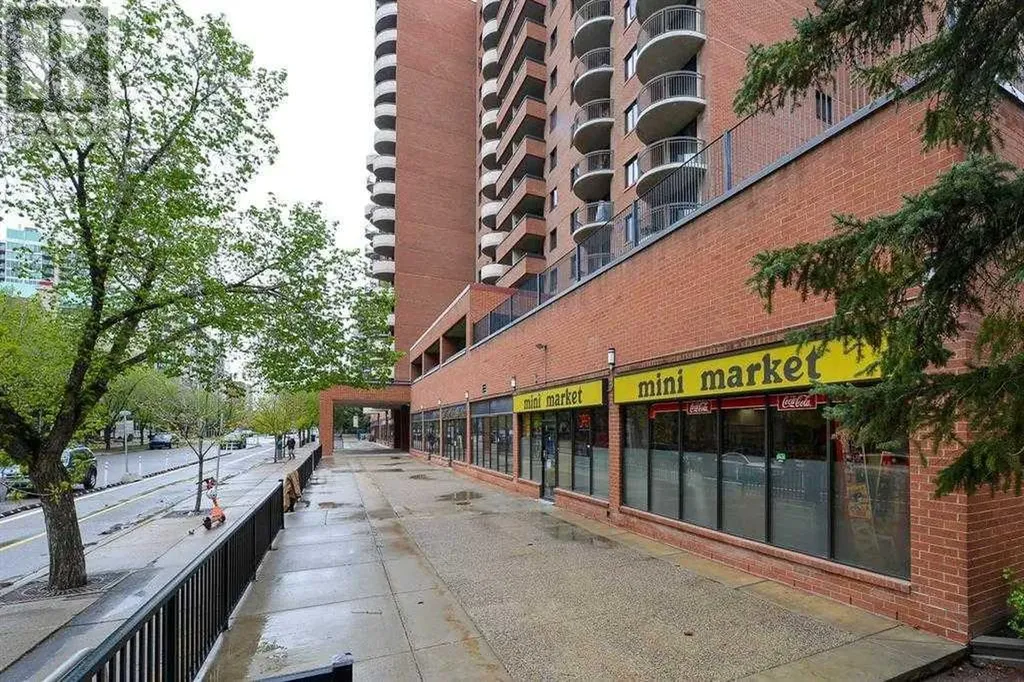 738 3rd Avenue SW Calgary AB T2P 0G7