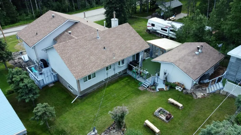 5114 49 Avenue Robb AB T0E 1X0