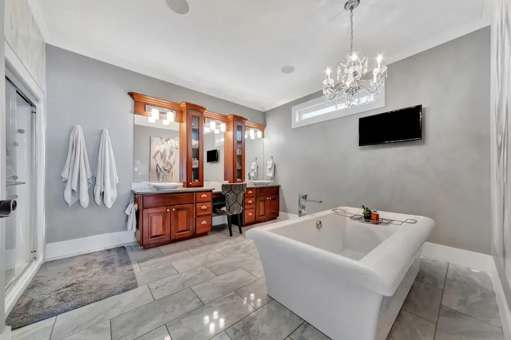 1125 16 Street Wainwright AB T9W 1E5