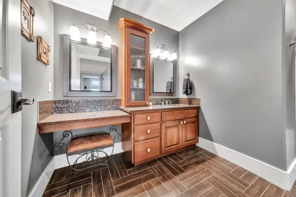 1125 16 Street Wainwright AB T9W 1E5
