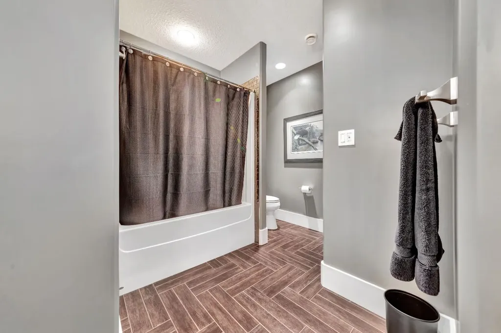 1125 16 Street Wainwright AB T9W 1E5