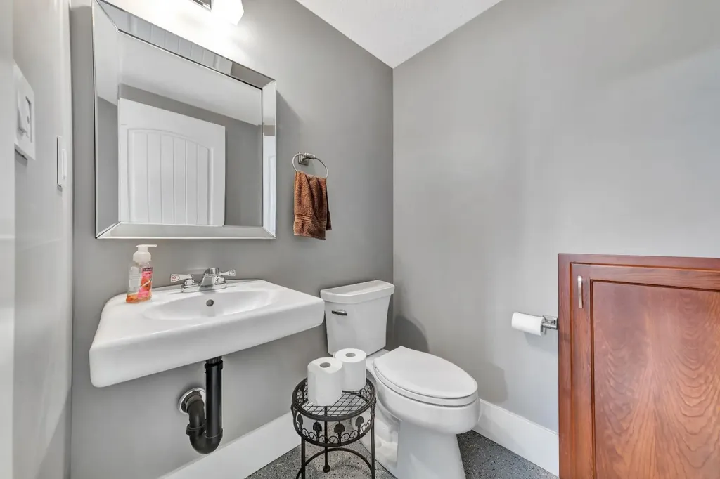 1125 16 Street Wainwright AB T9W 1E5