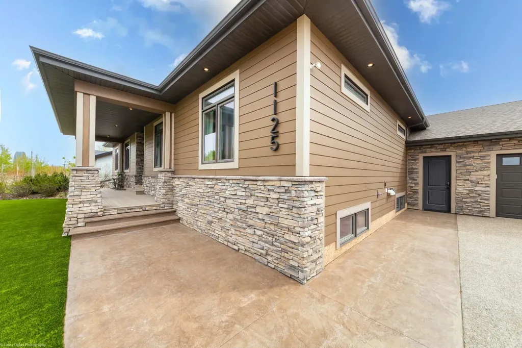 1125 16 Street Wainwright AB T9W 1E5