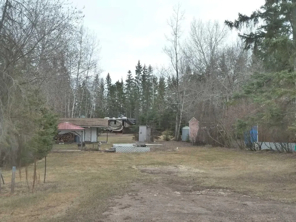 15538 Old Trail Plamondon AB T0A2T0