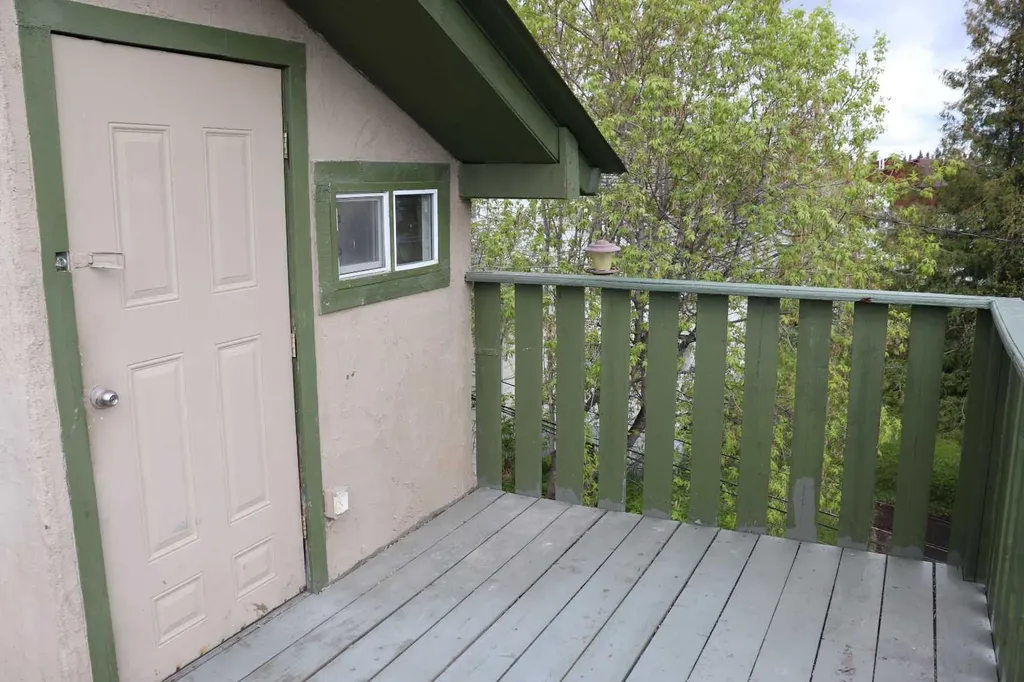 4723 5 Avenue Edson AB T7E 1C6