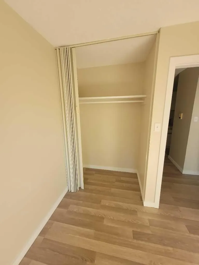 114 Mount Pleasant Drive Camrose AB T4V 2M7